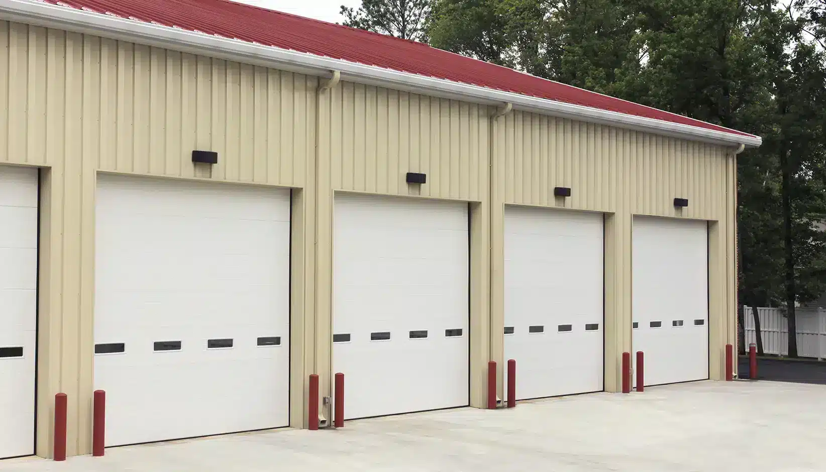 Common Emergency Garage Door Repair Issues